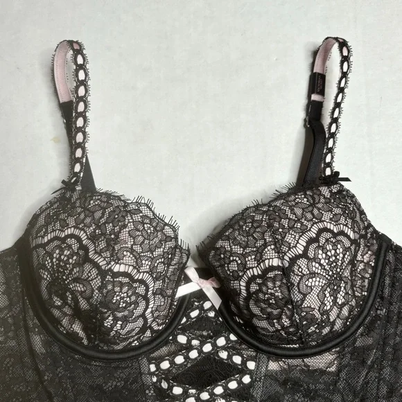 Victoria's Secret Dream Angels Heritage Ribbon Slot lightly-lined corset bra top